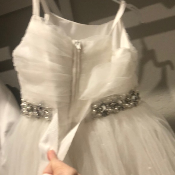 Formal girls dresses - Picture 3 of 4